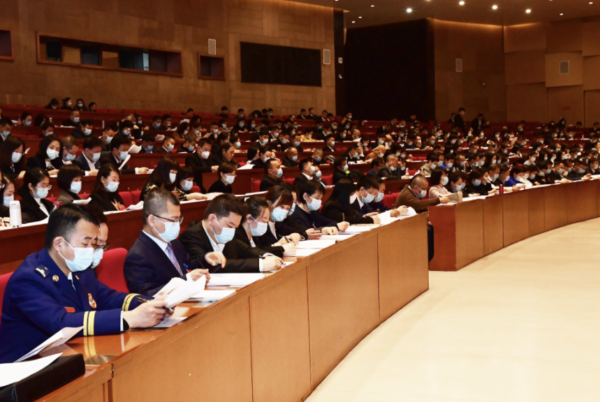 西安市雁塔區(qū)第十八屆人代會第二次會議召開，億誠董事長李妮與會建言